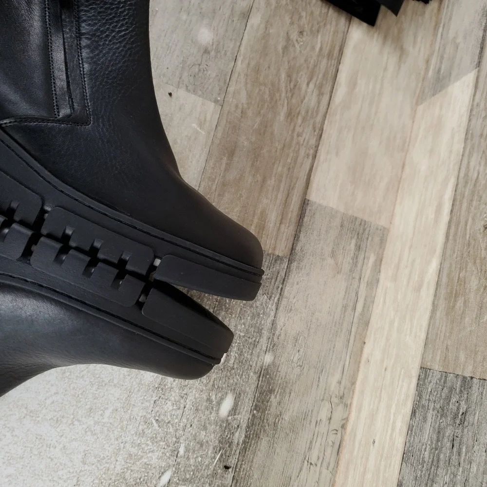 Vionic Uptown Sur Womens Bootie Sz 11 Black Leather Comfort Side Zip Ankle Boots